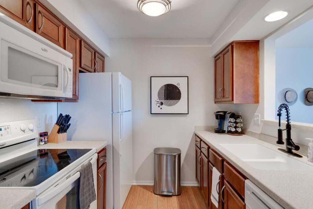 Splash & Explore Riverfront Near Broadway - 5