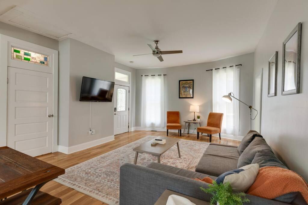 Walkable East Nash 3BR with Big Yard near Local Eats - 3