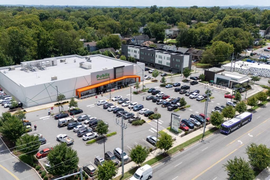 Walkable East Nash 3BR with Big Yard near Local Eats - 5