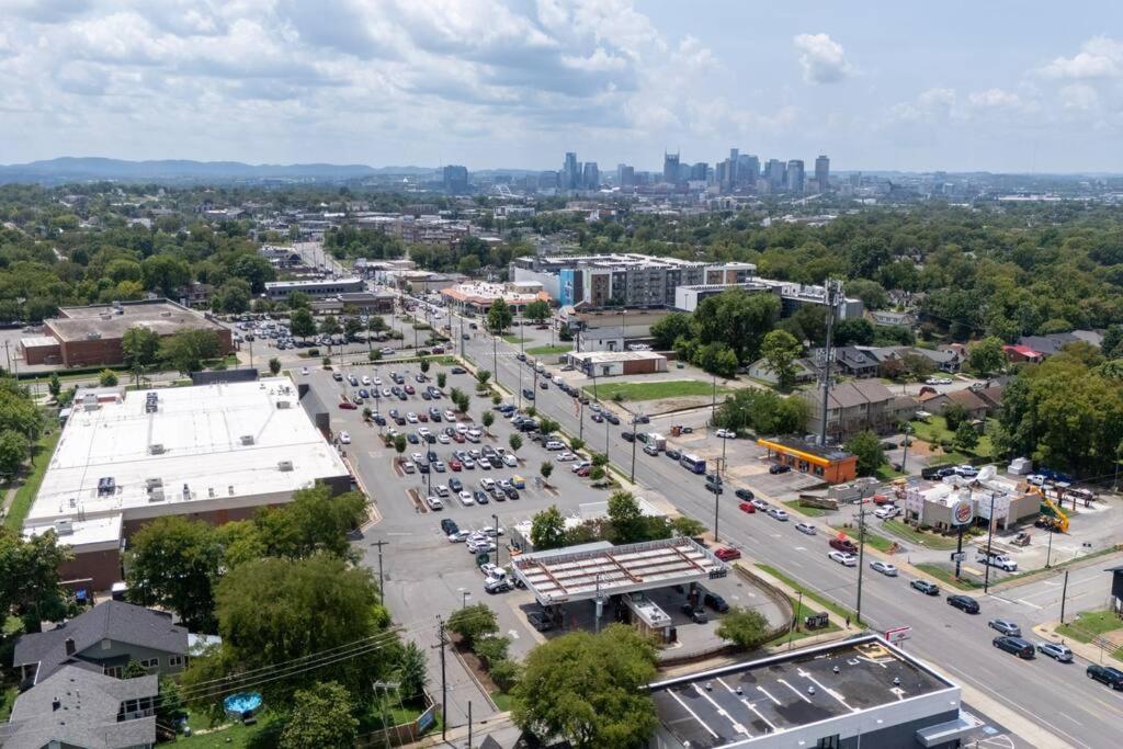 Walkable East Nash 3BR with Big Yard near Local Eats - 4