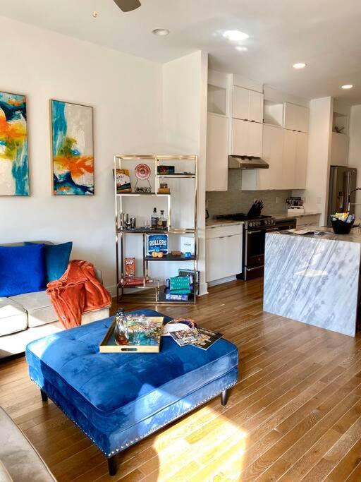 Renovated Pink Palace, walkable location - 2