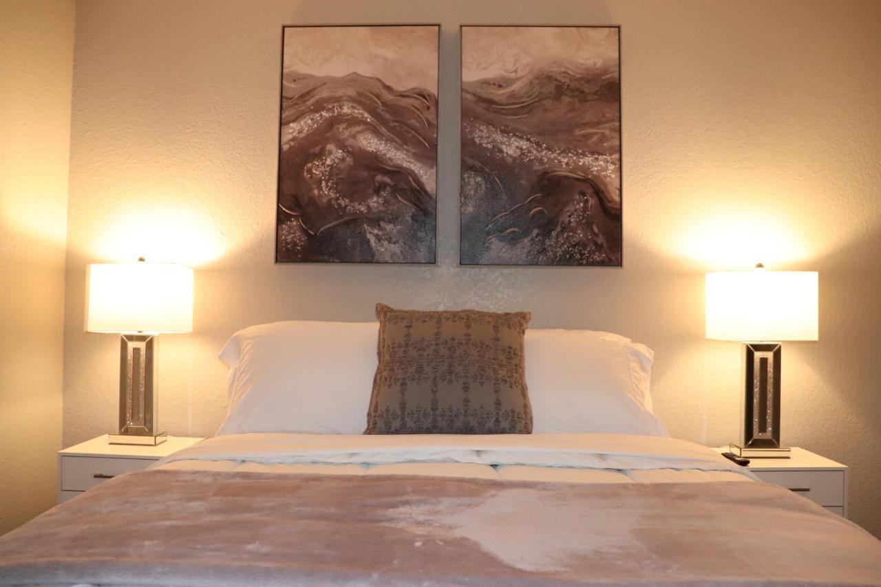 Travelers Inn — photo 15