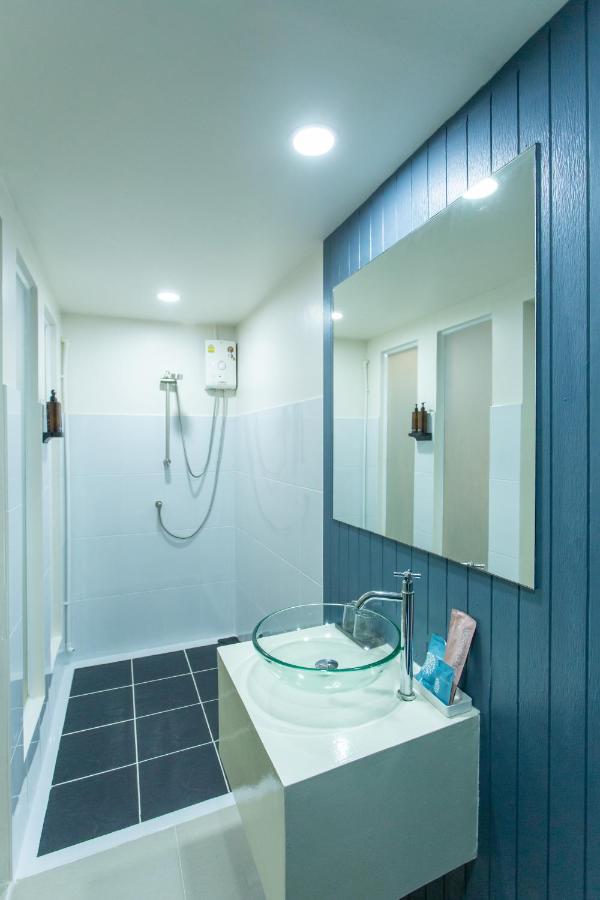 The Light House at Town Phuket - 3