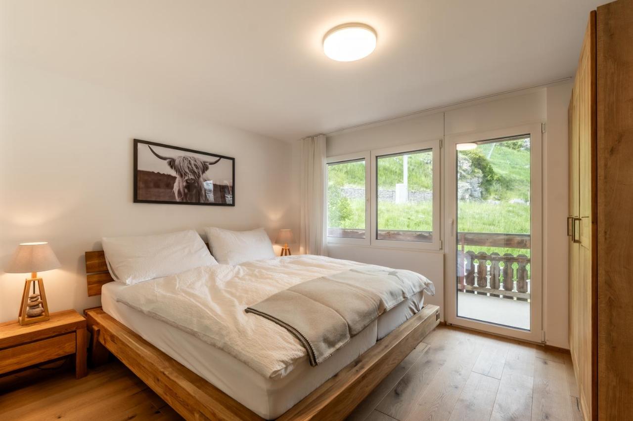 Stylish Apt by Ski Bus, Train and Village Center