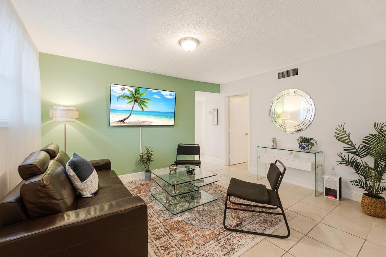 Stylish 3 Bedroom Miami Retreat Close Brickell - 5