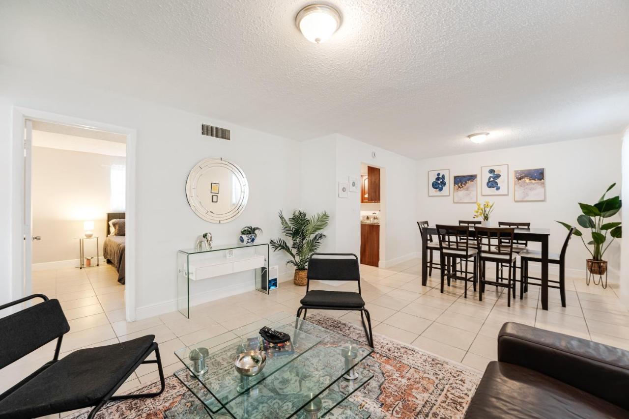 Stylish 3 Bedroom Miami Retreat Close Brickell - 4