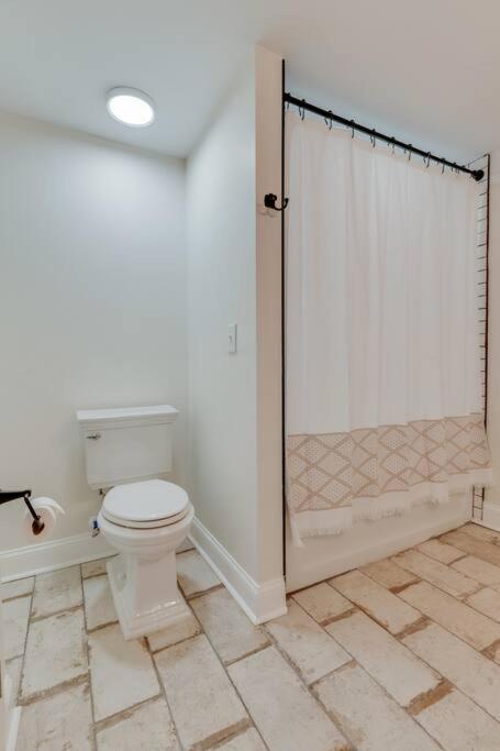 Newly Remodeled! Beautiful 3bd home in East Nash! - 3