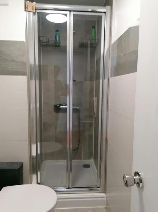 King's Cross Road Private Rooms - 3