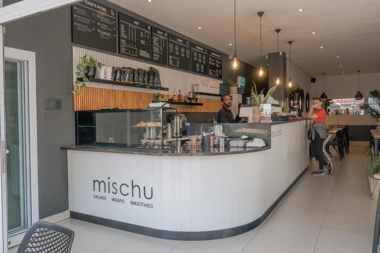 Coastal City Vibes - Stylish 2-Bedroom - 5