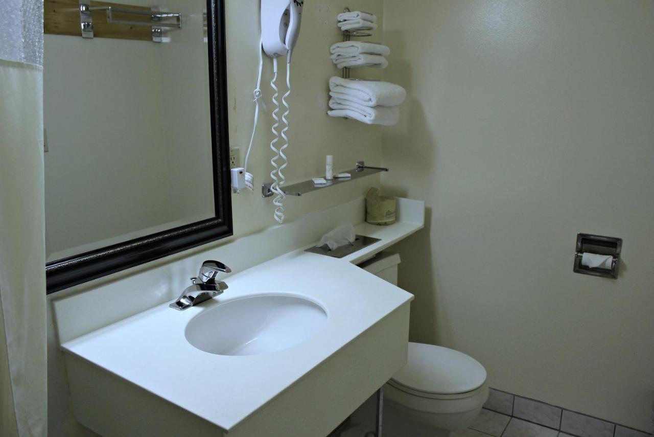 Budget Inn - Bath Hammondsport Area — photo 20