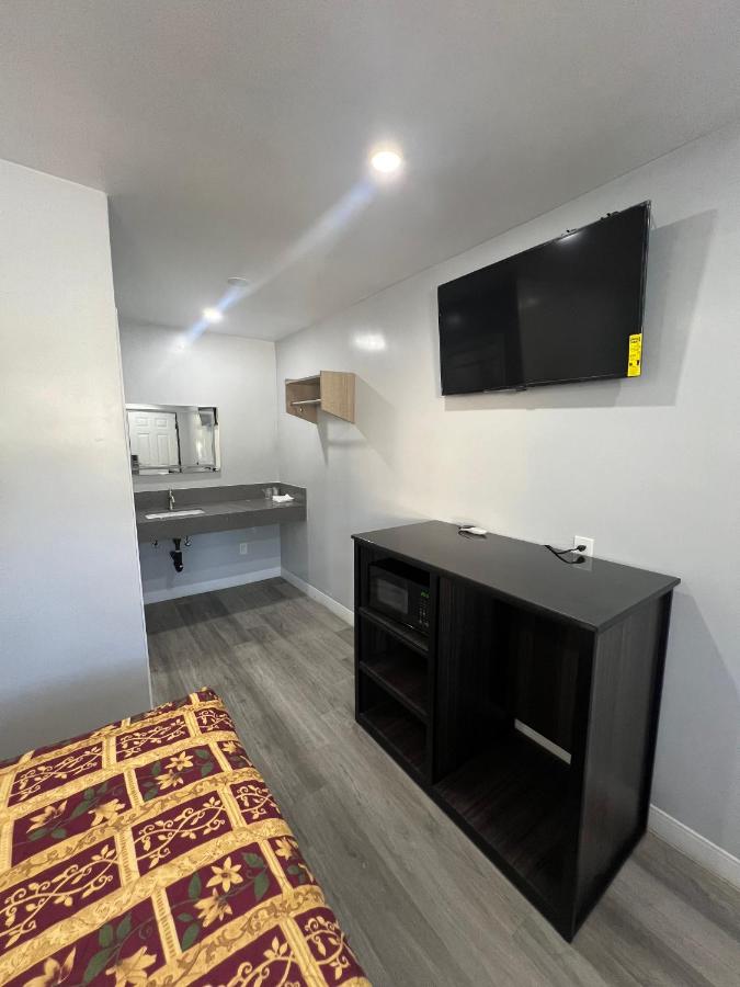 Eastsider Motel — photo 11