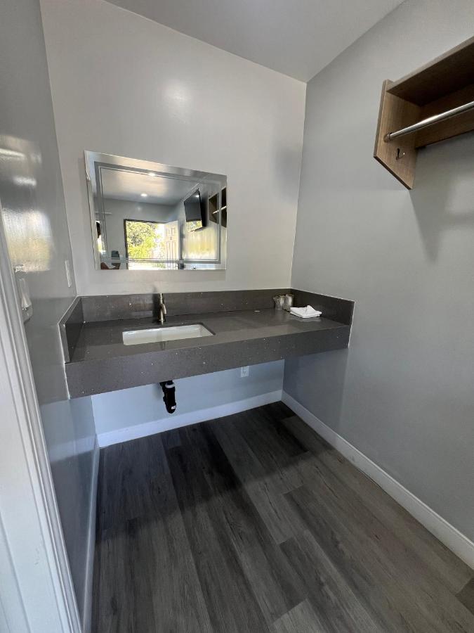 Eastsider Motel — photo 3