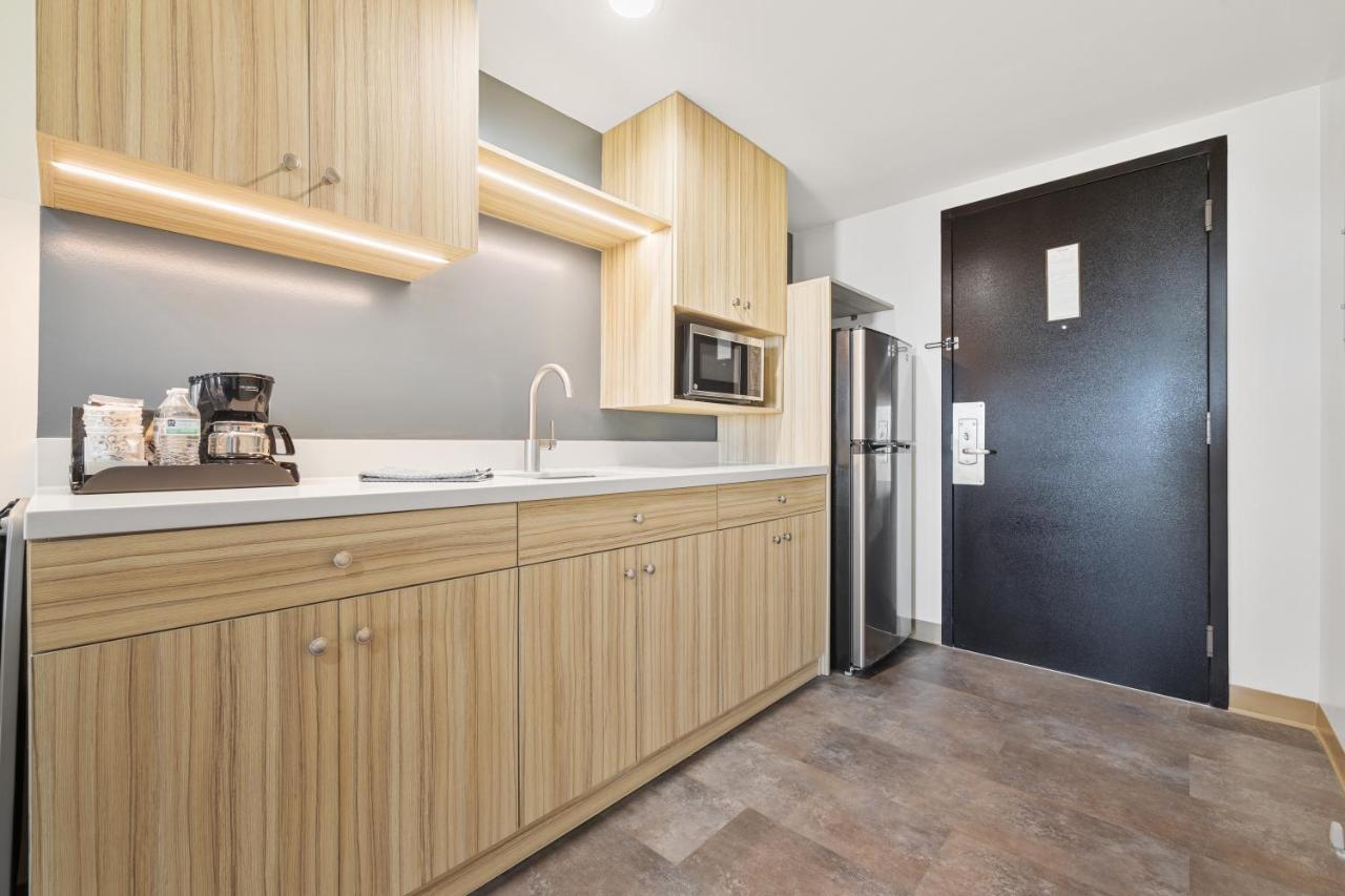 Topock66 Hotel — photo 14
