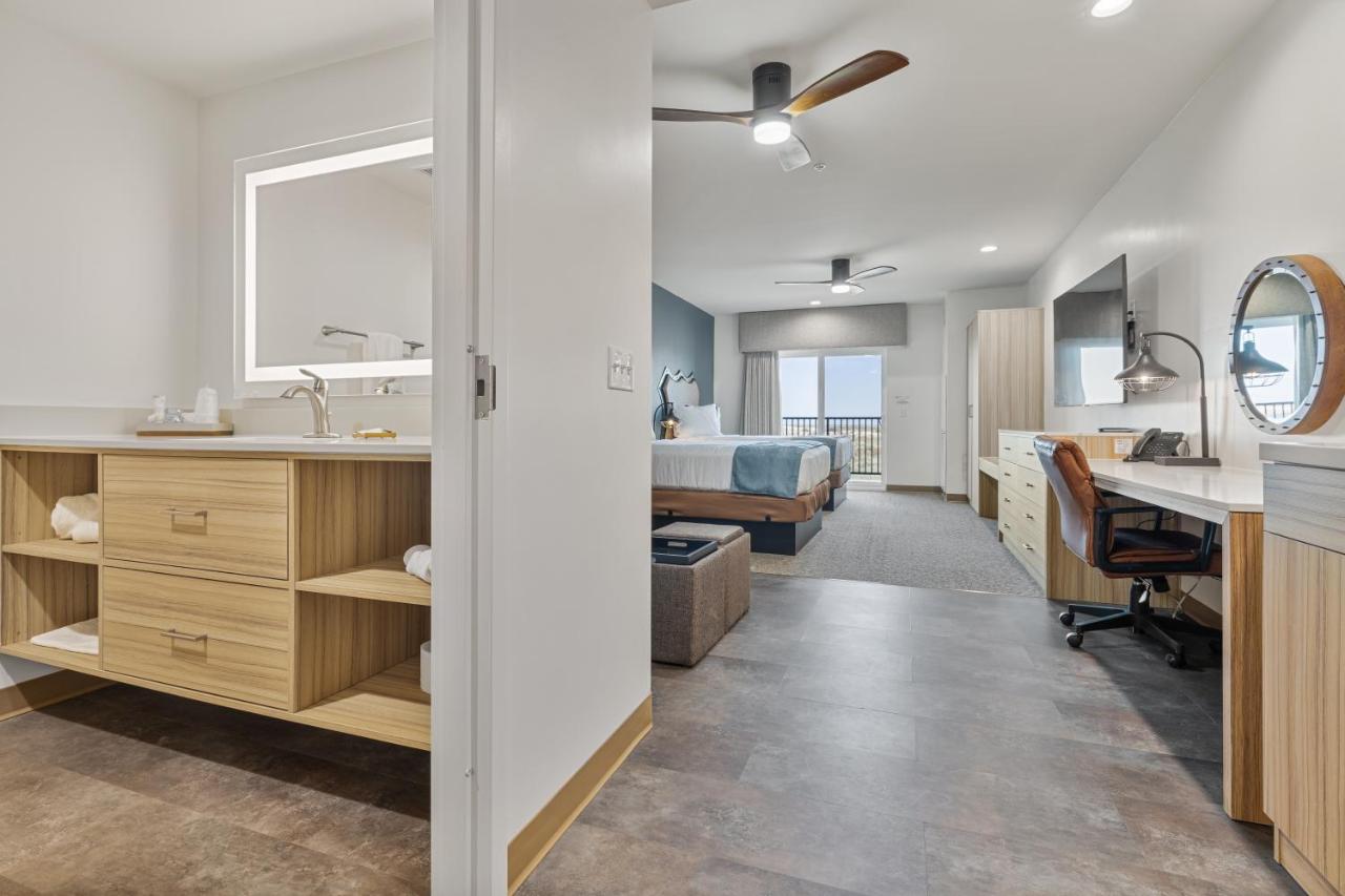 Topock66 Hotel — photo 16