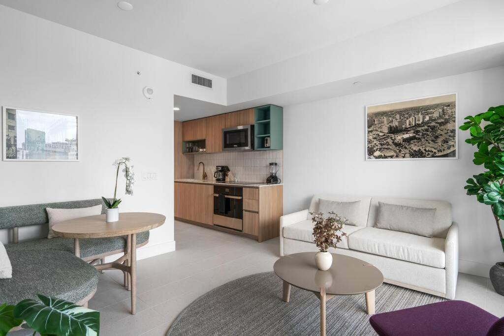 New Luxury Apartment at Downtown Miami - 5