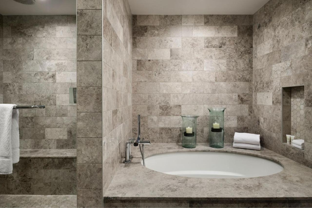 Austin Marriott Downtown - 3