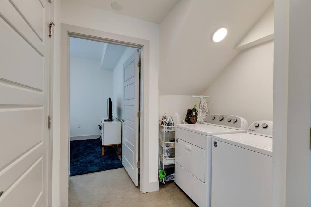 Urban-Chic Condo 1mi to New SC Stadium! - 4