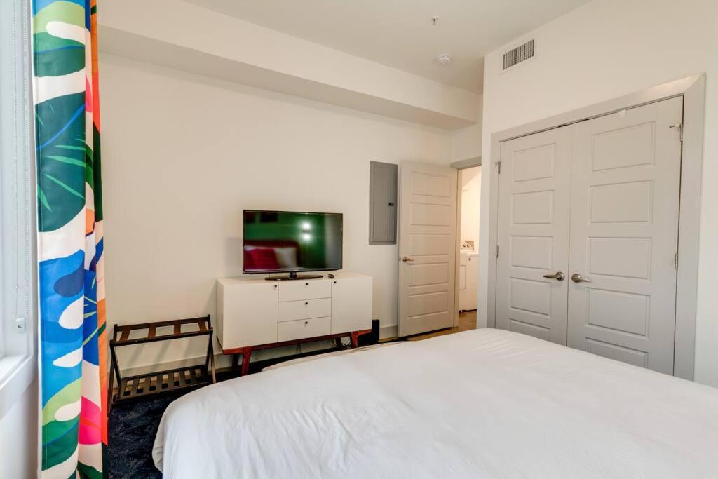 Urban-Chic Condo 1mi to New SC Stadium! - 5