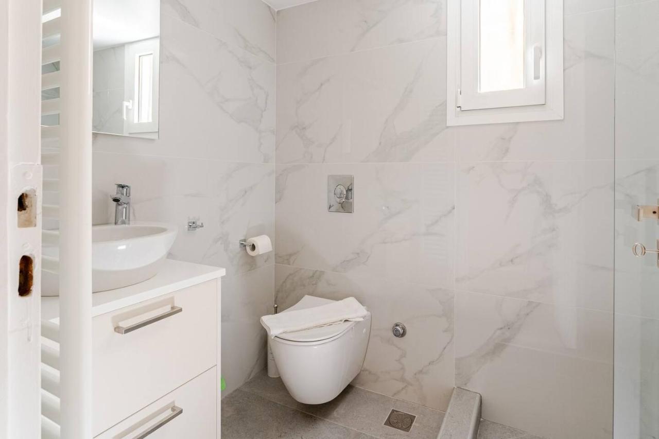 George's Cozy 60m2 Apartment 7' Metro - 2