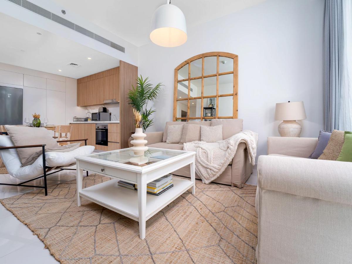 Luxury Living in Emaar Beachfront w Private Beach - 5