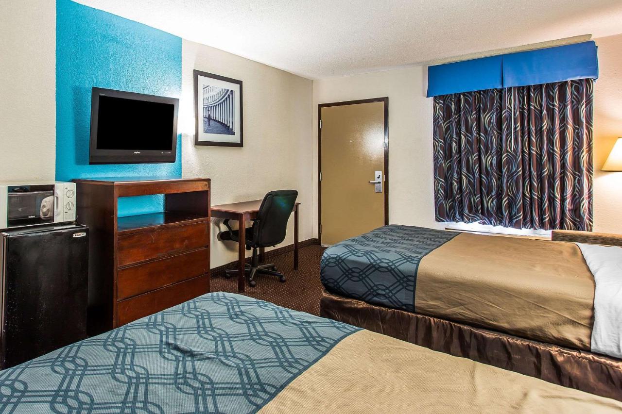 Economy Inn — photo 14