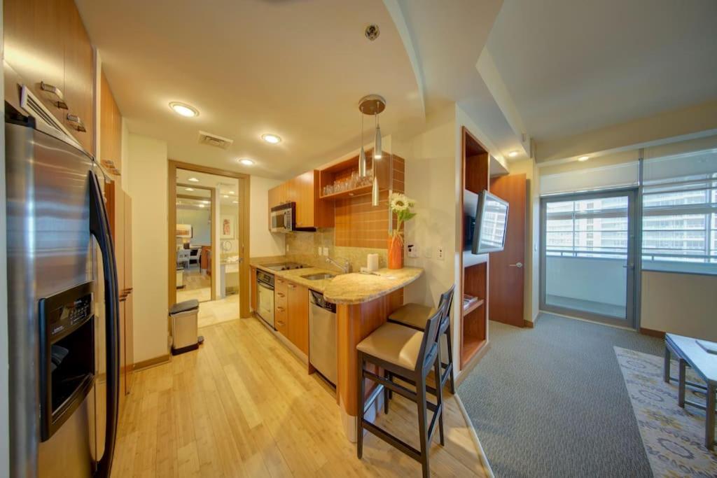 Brickell High Floor AKA Free Parking by Palermo Home Miami - 5