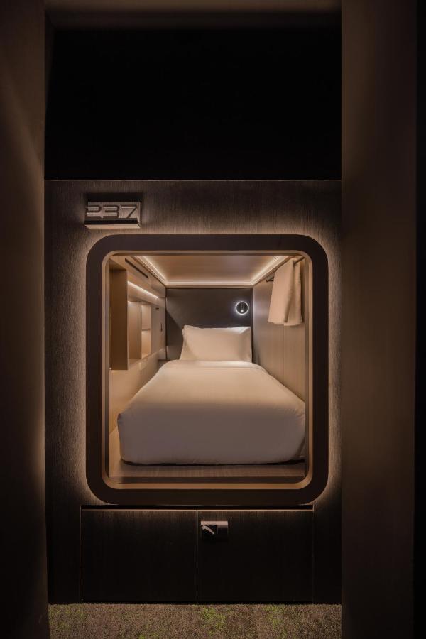 Cube Social Boutique Capsule Hotel at Boat Quay - 5