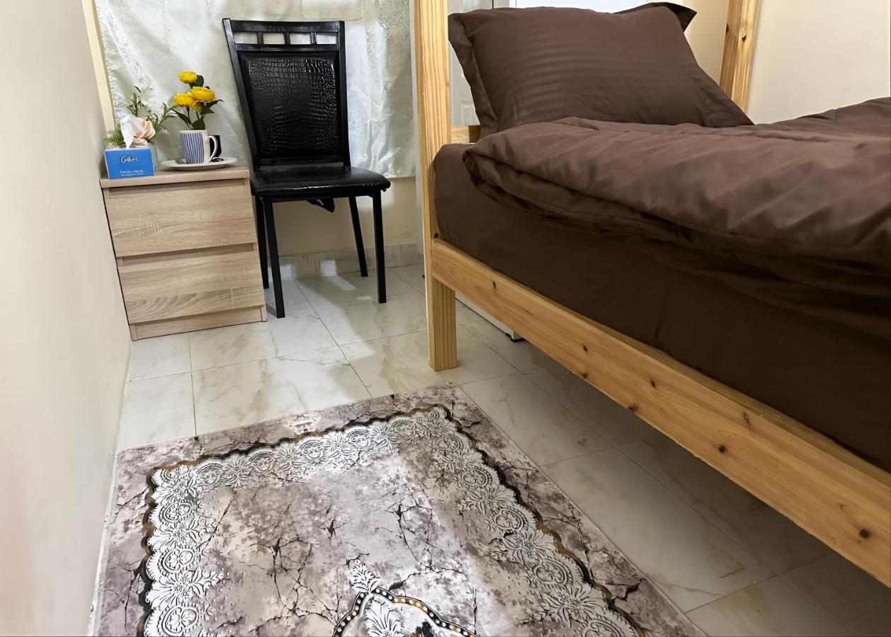 MBZ - Amazing Room - 4