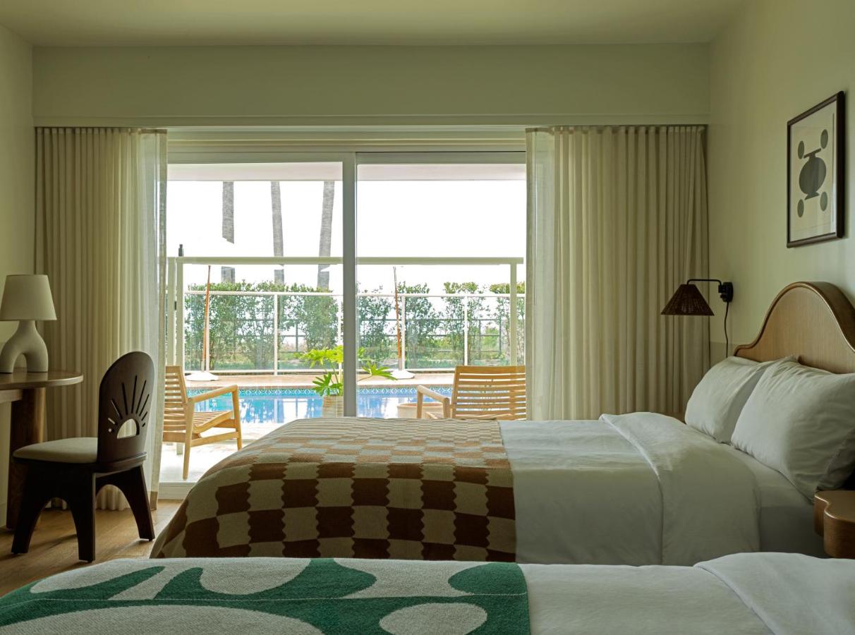 Casa Loma Beach Hotel — photo 19