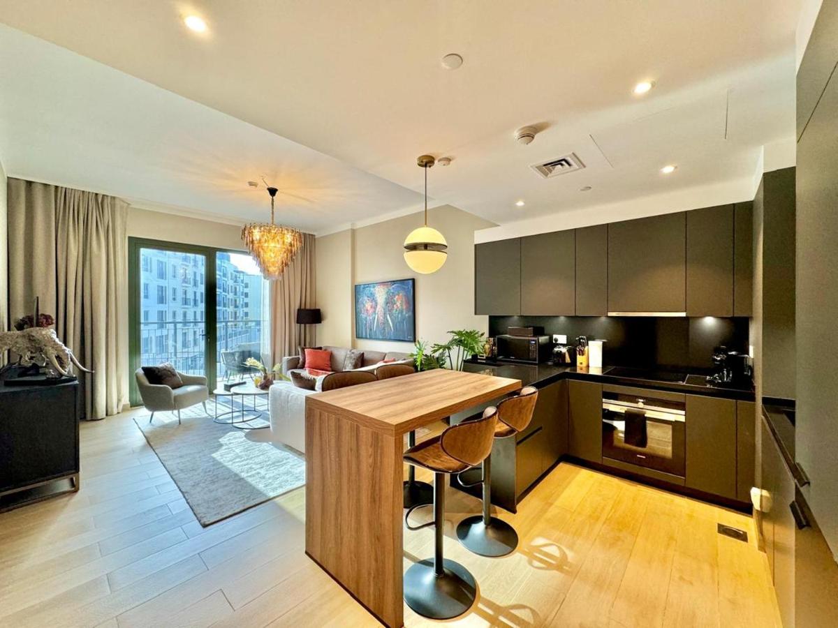 Luxury Apartment and Sandy Private Beach - 4