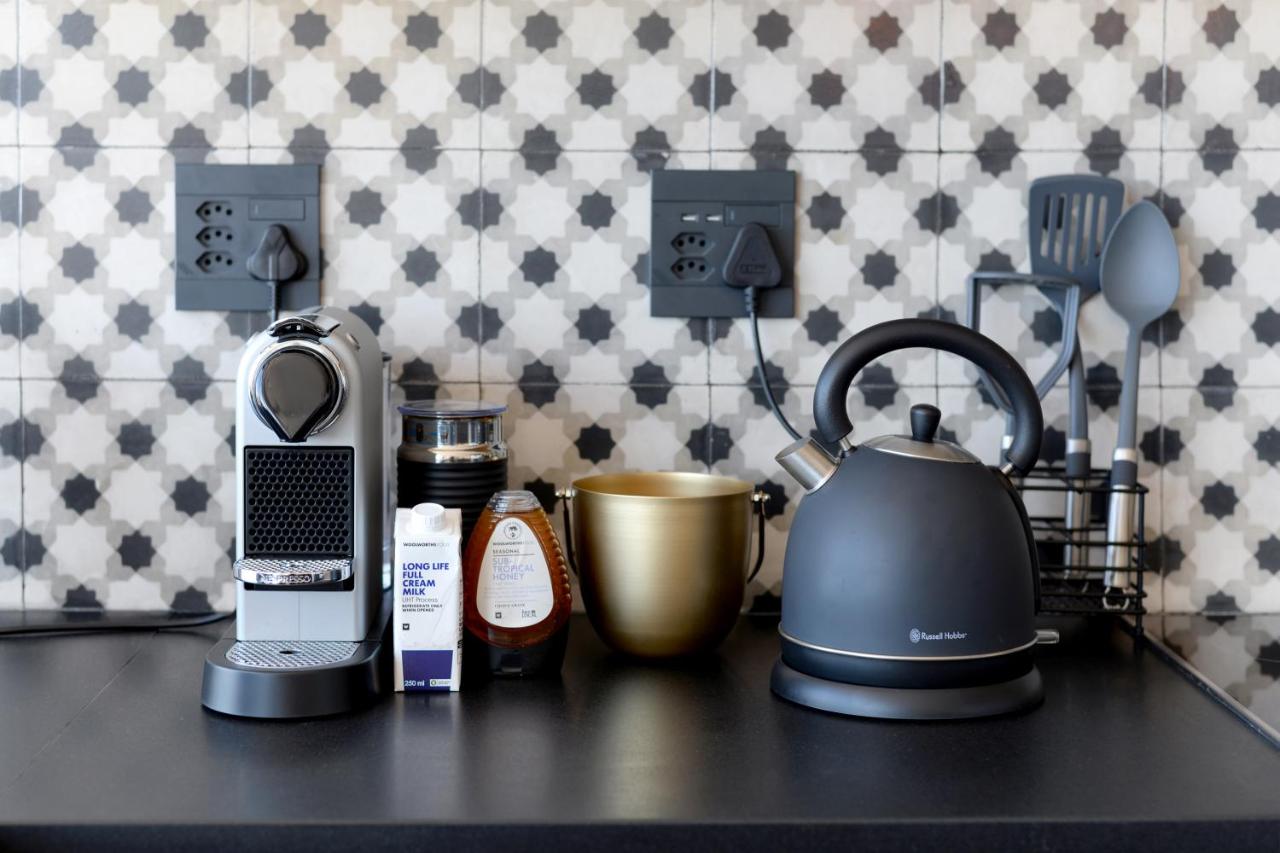 Modern Designer Penthouse with Panoramic views Amanda - 3