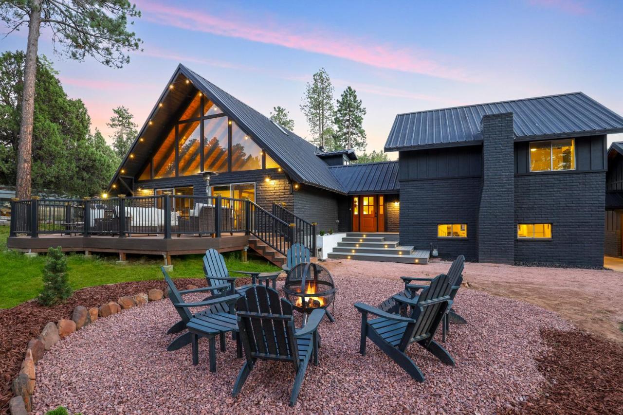 Strawberry Chalet N Stay — photo 1