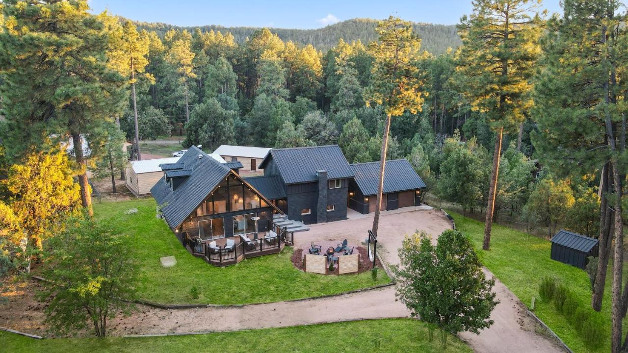Strawberry Chalet N Stay — photo 6