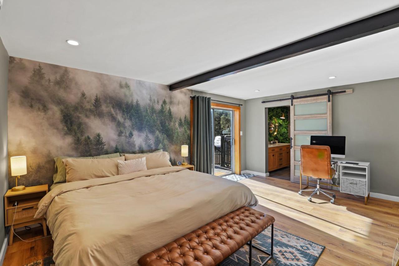 Strawberry Chalet N Stay — photo 2