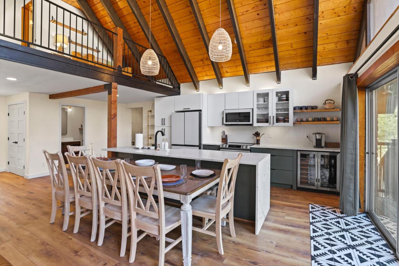 Strawberry Chalet N Stay — photo 17