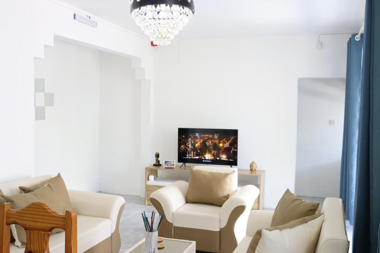 Family Luxurious Beach Penthouse - 5