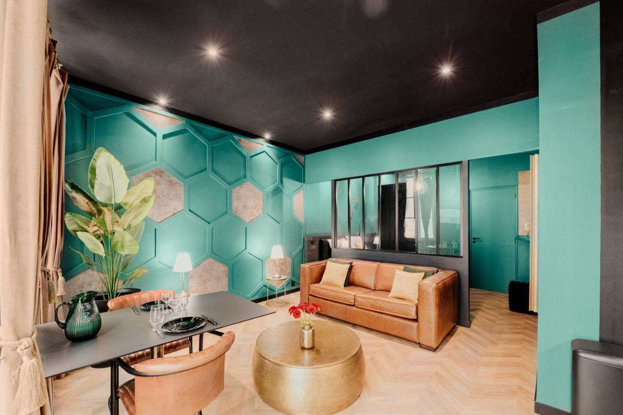 Central 1-Bedroom Apartment with Parking, Netflix and High-Speed Wi-Fi