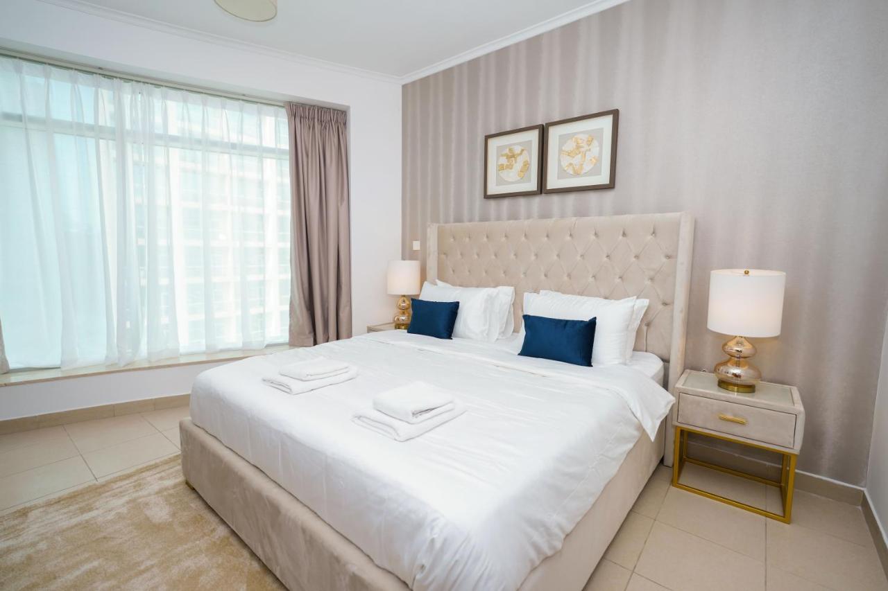 Lovely 1BHK in Burj views tower near Dubai mall - 2