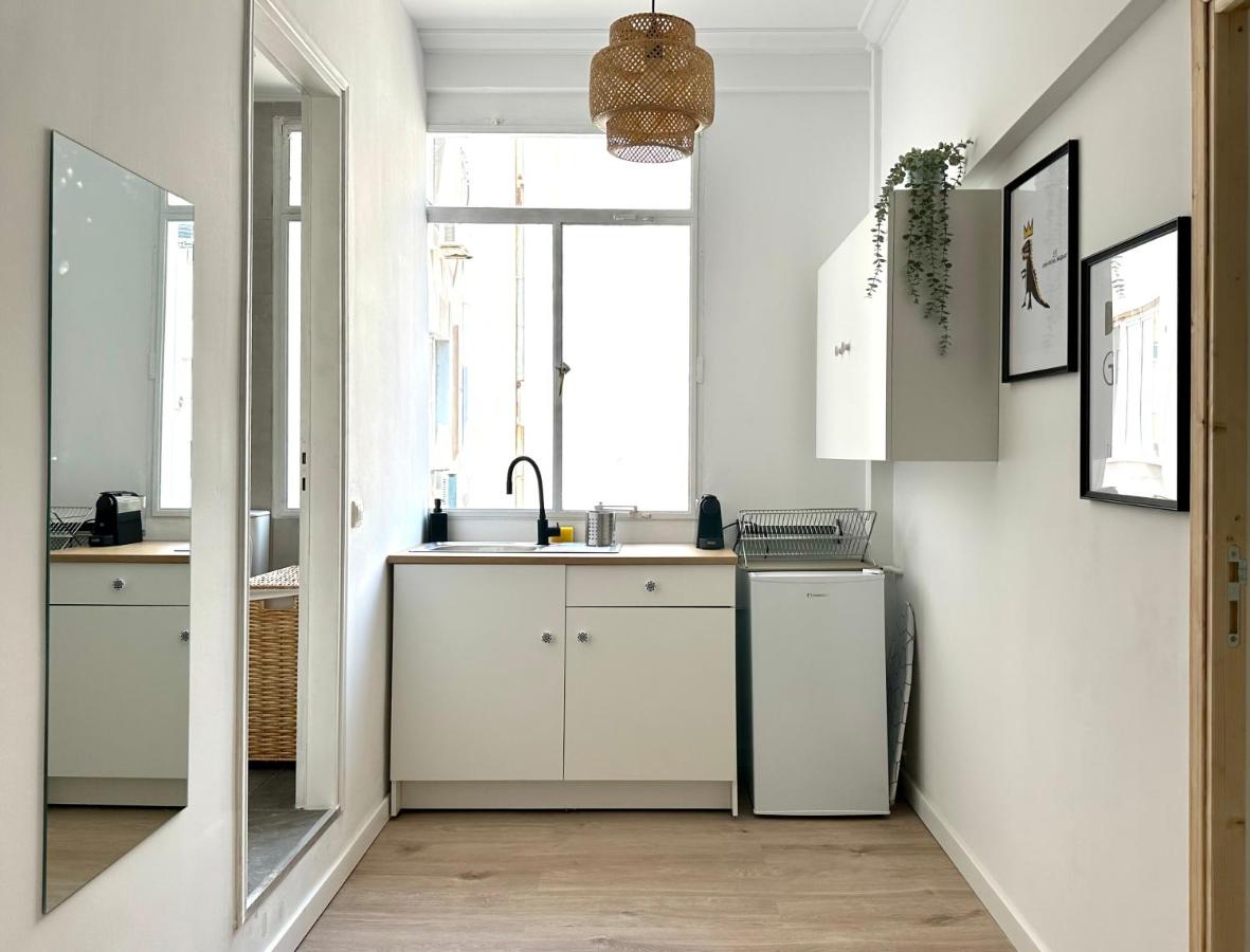 Monastiraki two bedroom apartment!! - 3