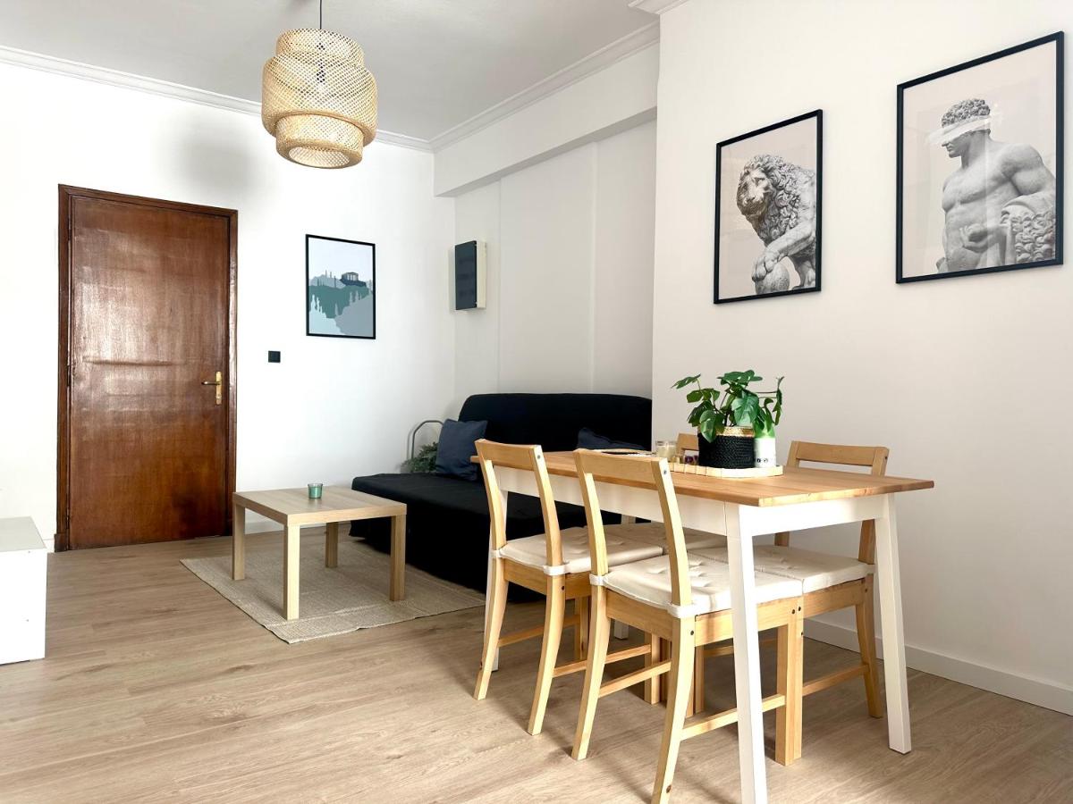 Monastiraki two bedroom apartment!! - 4