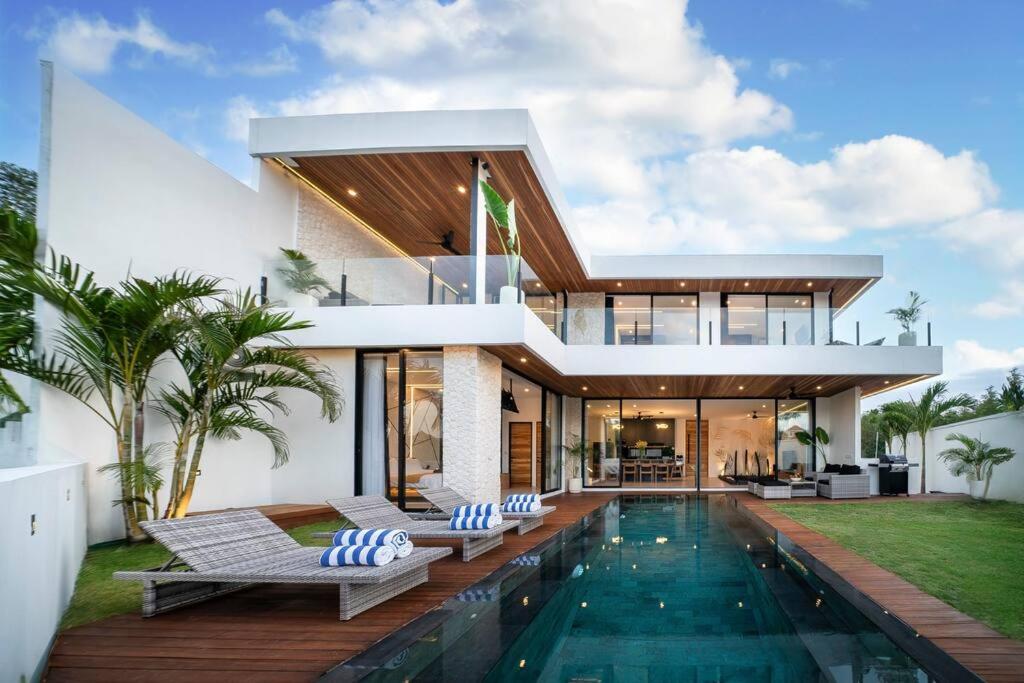 Luxury 5br villa Jacuzzi Canggu - 4