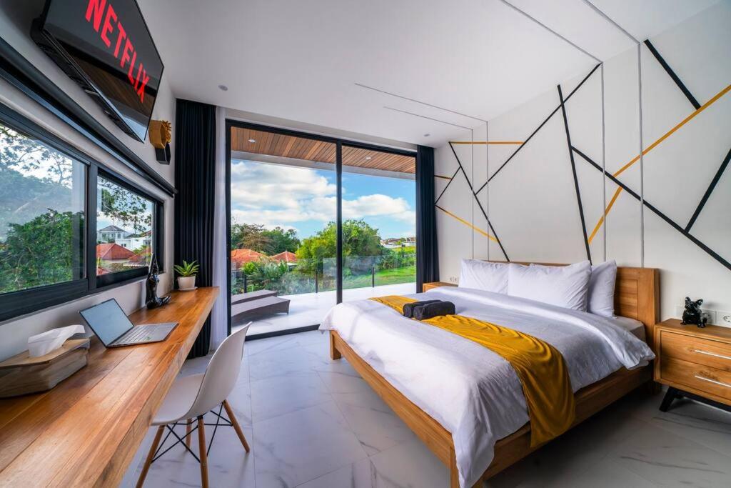 Luxury 5br villa Jacuzzi Canggu - 2