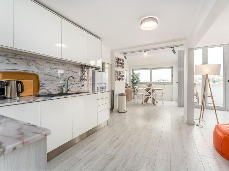 Sunny Apartment in Bica by Lisbeyond - 4