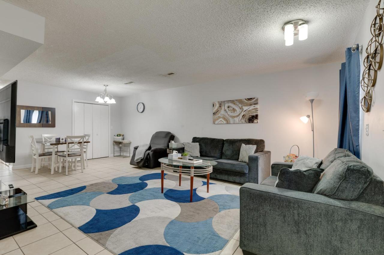 2 BDR with Free Parking! 2M to Broadway! - 4