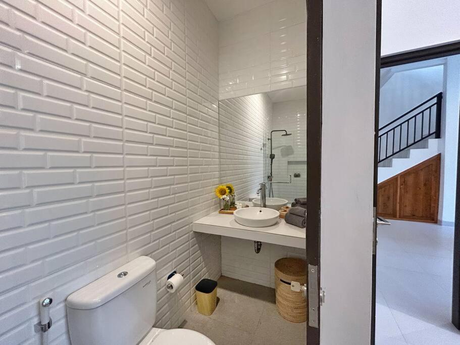 Enjoy Sunset 2BR with Private Pool in Villa Jturi Nusa Dua - 3