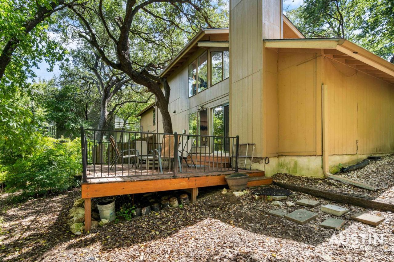 Comfortable Living in ATX with Private Deck and Office - 2