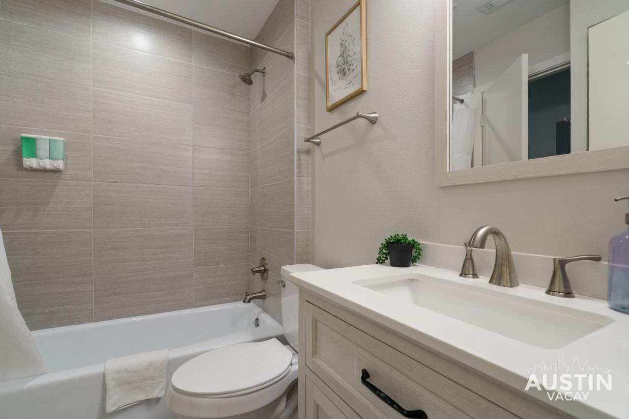 Comfortable Living in ATX with Private Deck and Office - 4