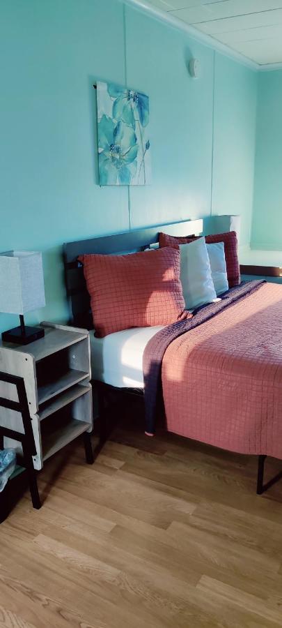 Hillcrest Inn — photo 14