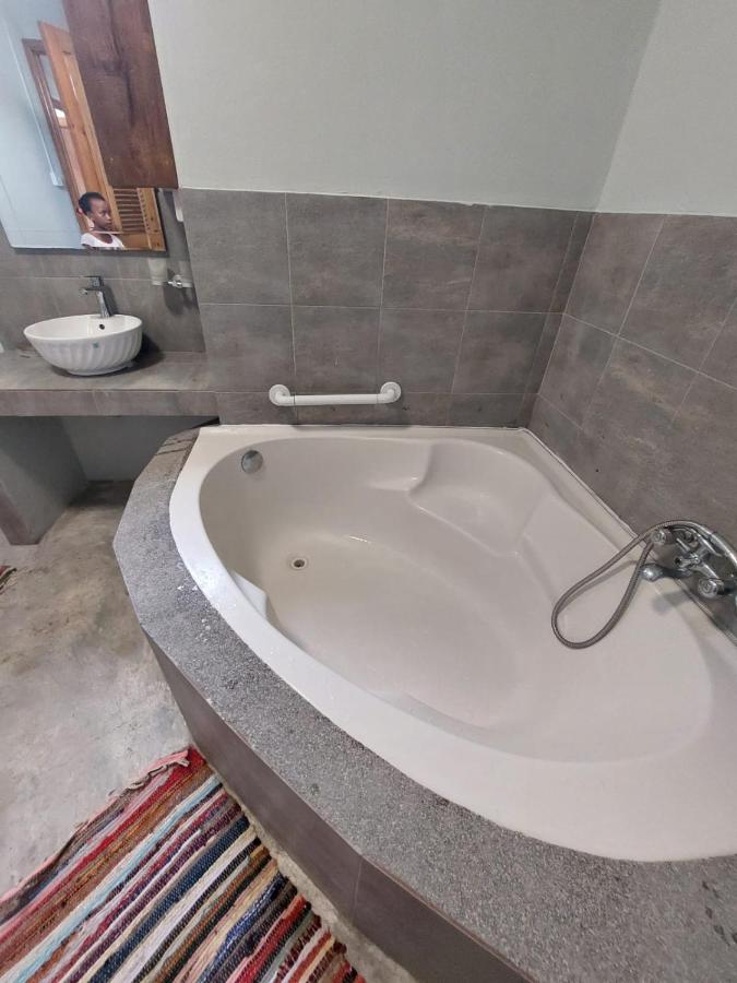 Lakaz Roussette - Large 4BR Villa with King Beds - 3