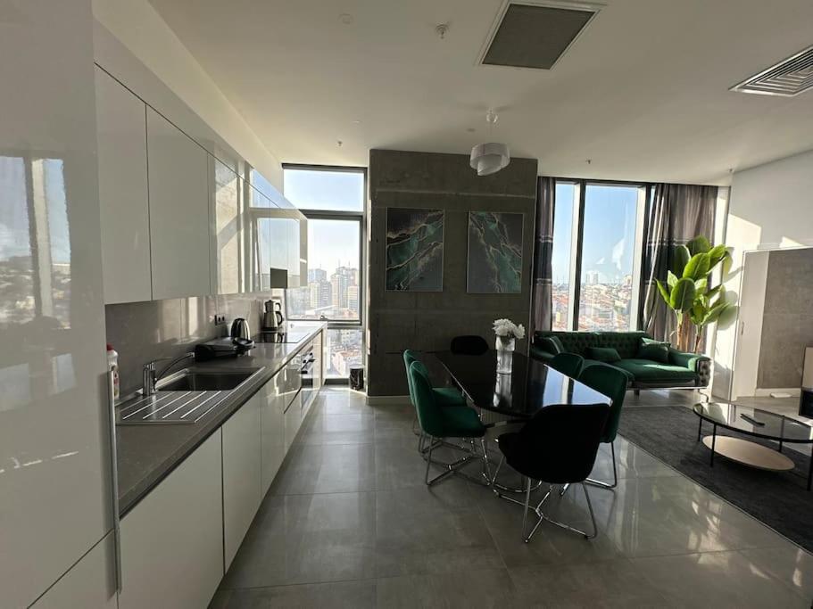 Elegant 2 bedroom apt Sinpas queen gym pools - 4